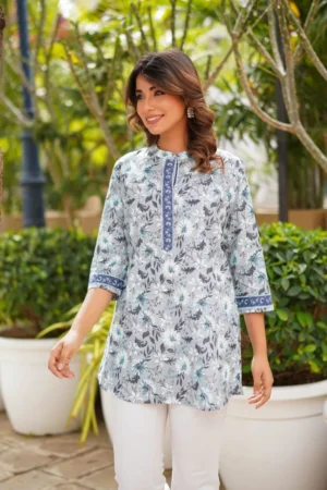 Floral cotton blouse for women